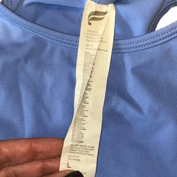 Fabletics x Madelaine Petsch Claire Midi Sports Bra - Picture 5 of 6